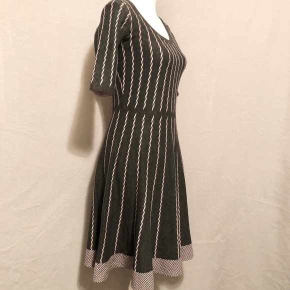 Gabby Skye Gray & Pink Striped Sweater Dress - Picture 4 of 13